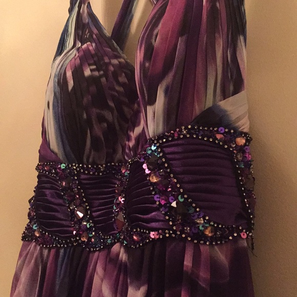 La Femme Purple Floral Beaded Prom Dress Size 8 - Picture 4 of 8